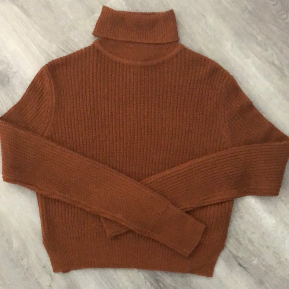 Cropped Sweater
